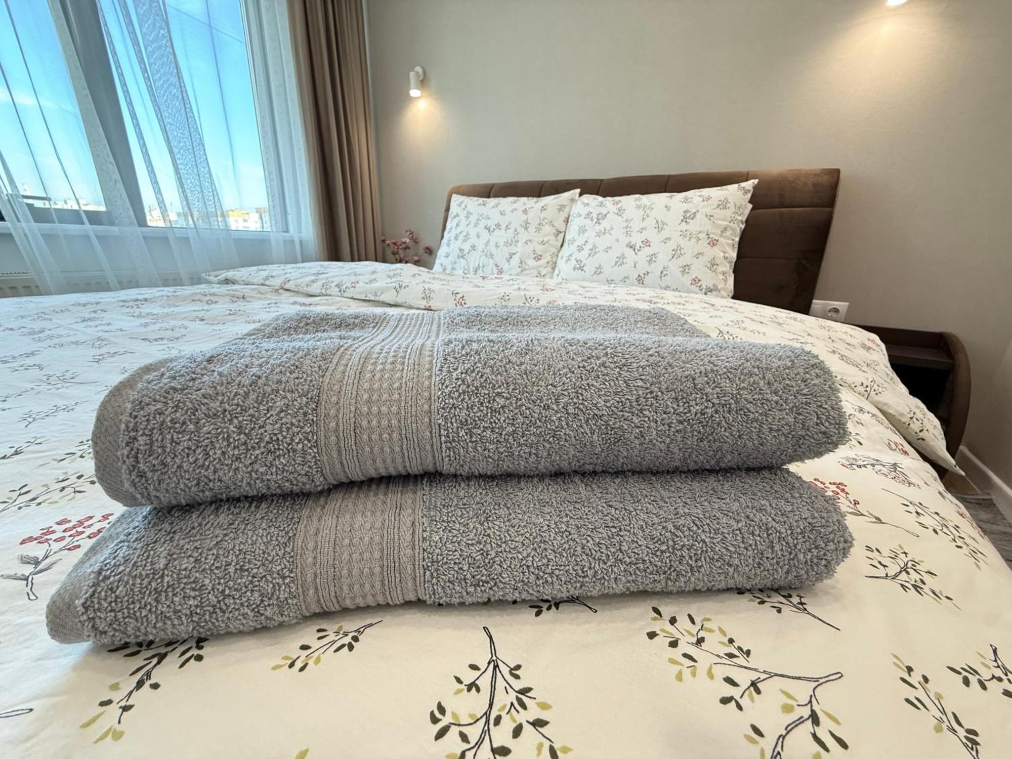 Rentnow Large And Cozy Apartment In The Center, Parking تشيسيناو المظهر الخارجي الصورة
